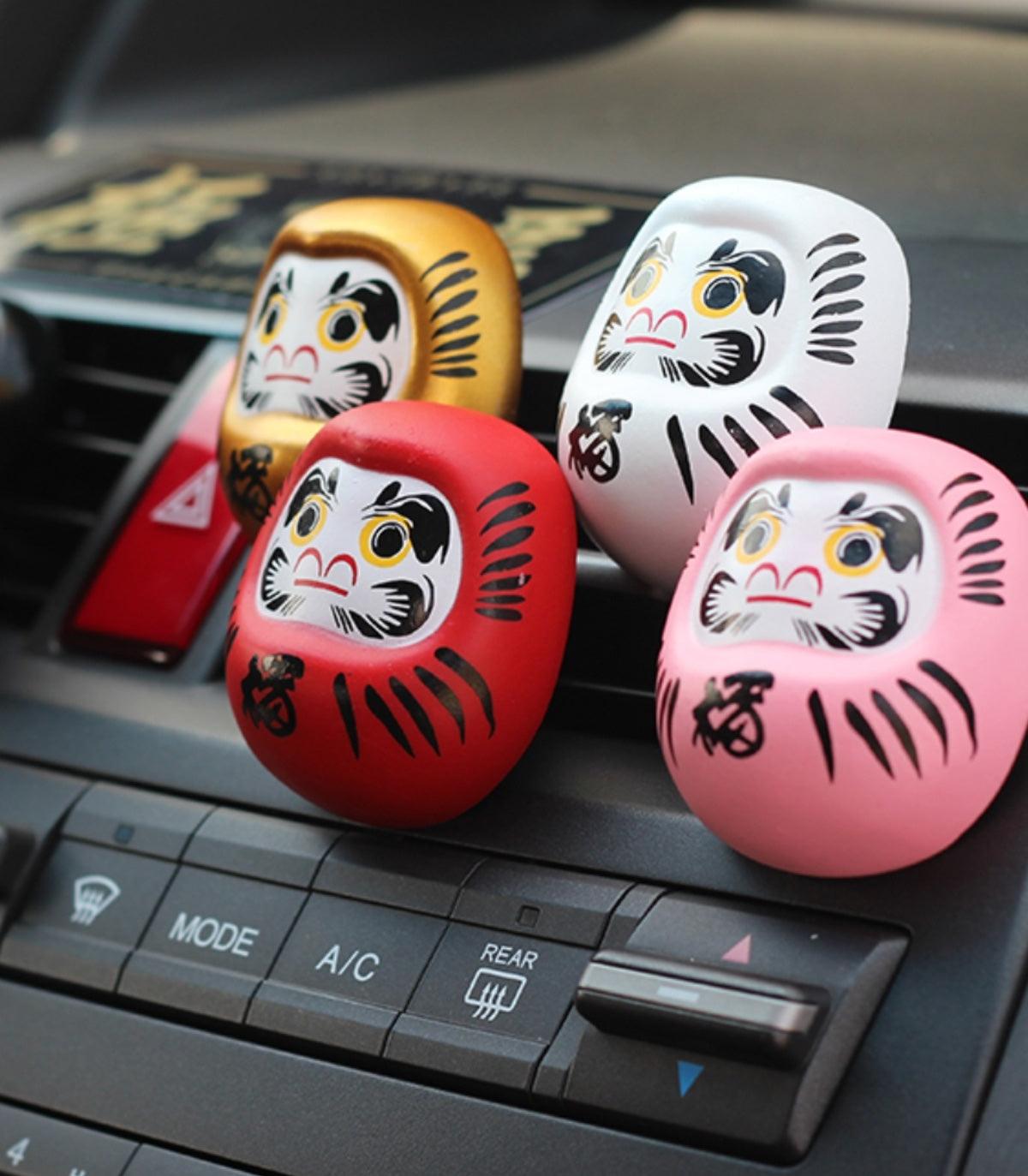 Japanese JDM Modified Daruma Pendant Lucky Cat Car Air Conditioning Outlet Decorative Ornaments - Drift RC Model